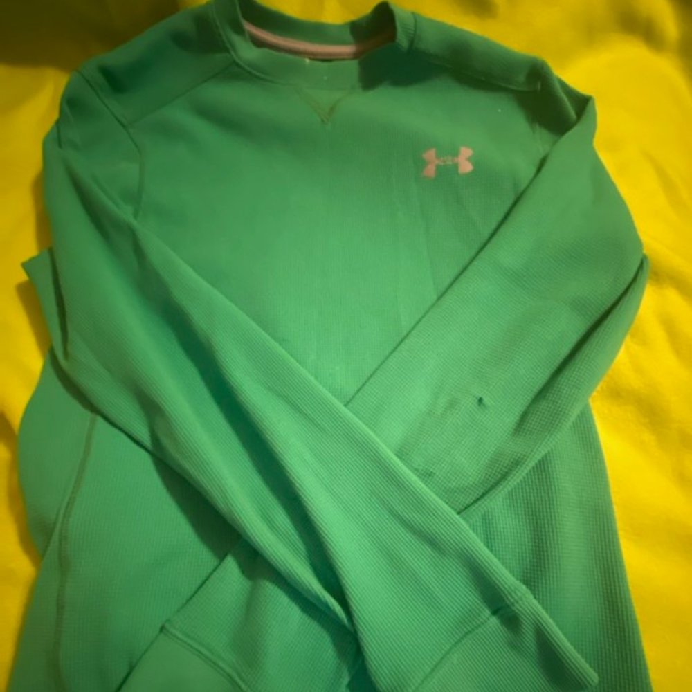 Long sleeve UA tshirt